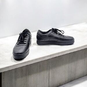 Fila Black Sneakers Sz 11 Sleek Minimalist Design Working Comfort Shoes